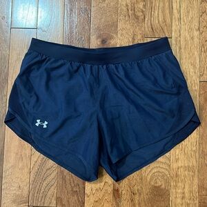 Under Armour loose fit navy blue running shorts women’s Sz Medium